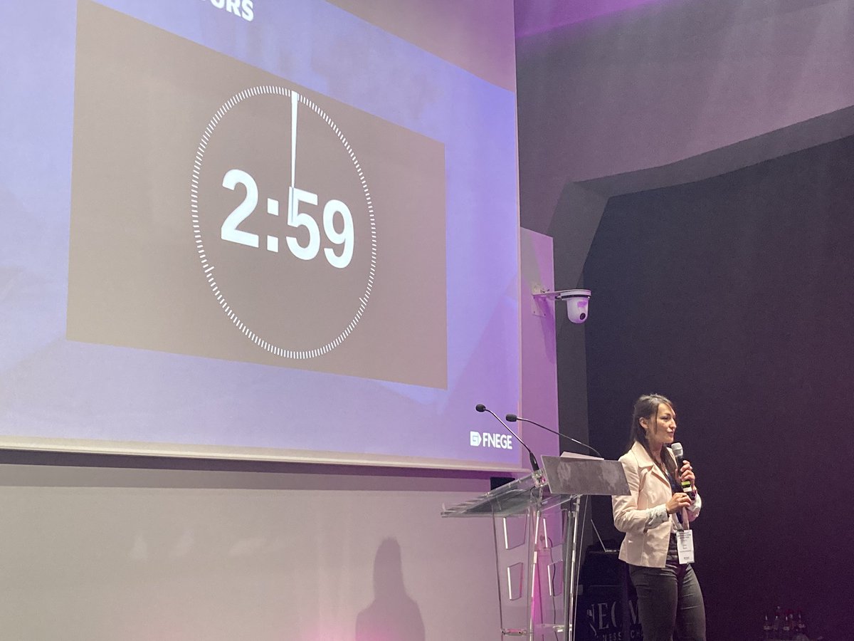Pitch Prix meilleure these AIM  Blandine Chapel <a href="/umontpellier/">Université de Montpellier</a> <a href="/MarketingMrm/">MRM Marketing</a> <a href="/M2emarketing/">Anne-Sophie Cases</a> lors remise prix <a href="/ActuFNEGE/">FNEGE</a>