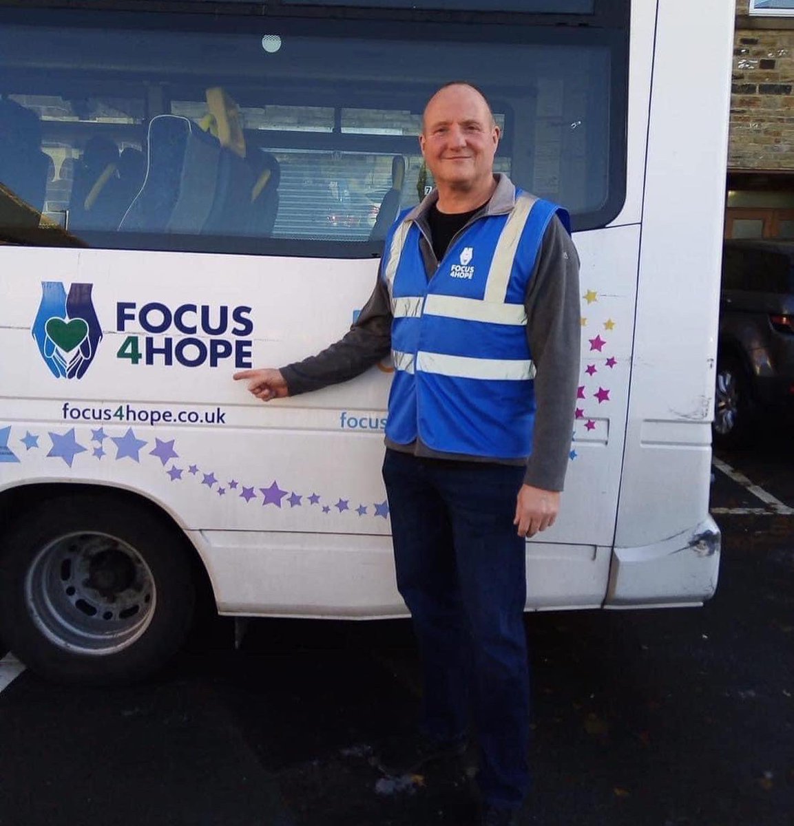 Focus4Hope's tweet photo. 𝗩𝗼𝗹𝘂𝗻𝘁𝗲𝗲𝗿 𝘄𝗲𝗲𝗸 𝘀𝗽𝗼𝘁𝗹𝗶𝗴𝗵𝘁! ⭐️⭐️ Read John’s story here 💙👇
#VolunteersWeek2022 #thankyou #spotlight #Focus4Hope #combattingisolation #learningnewskills #communityspirit https://t.co/p23BiLoYvg