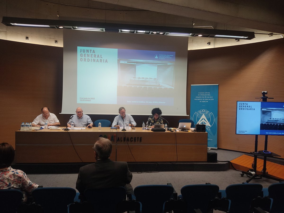 Todo preparado para comenzar la Junta General Ordinaria del COAATIE de Albacete.