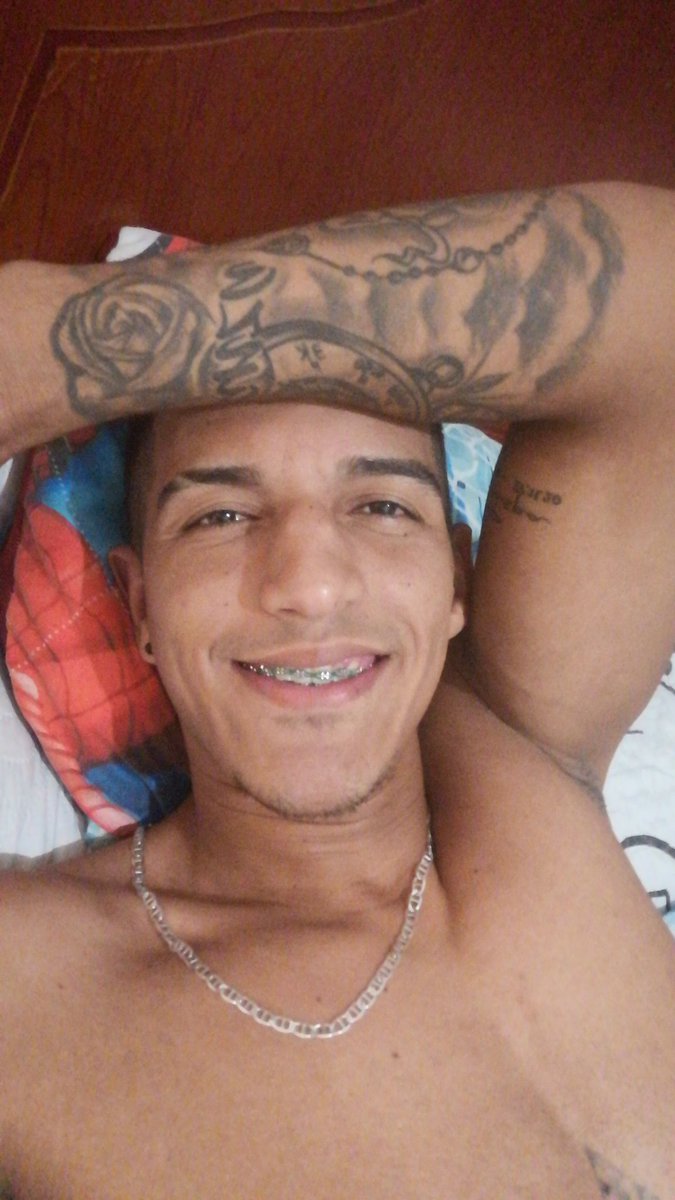 Angerondon2's tweet photo. Hoy amanecí feliz https://t.co/9ra5SSxOkN