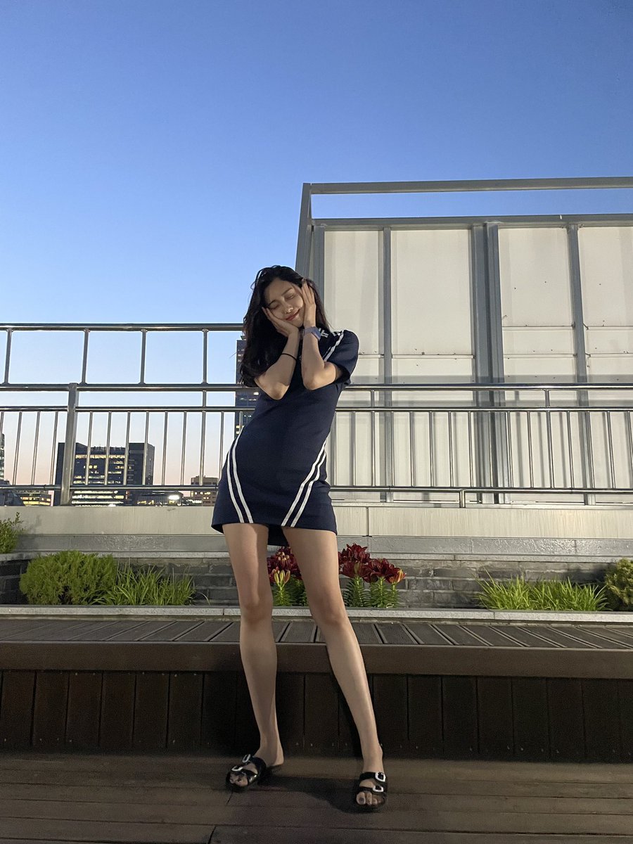 PortalAlSHA's tweet photo. Aisha atualizou o fancafe: 

“Sha de hoje ❤

Haha” https://t.co/GZCYtF5DgU