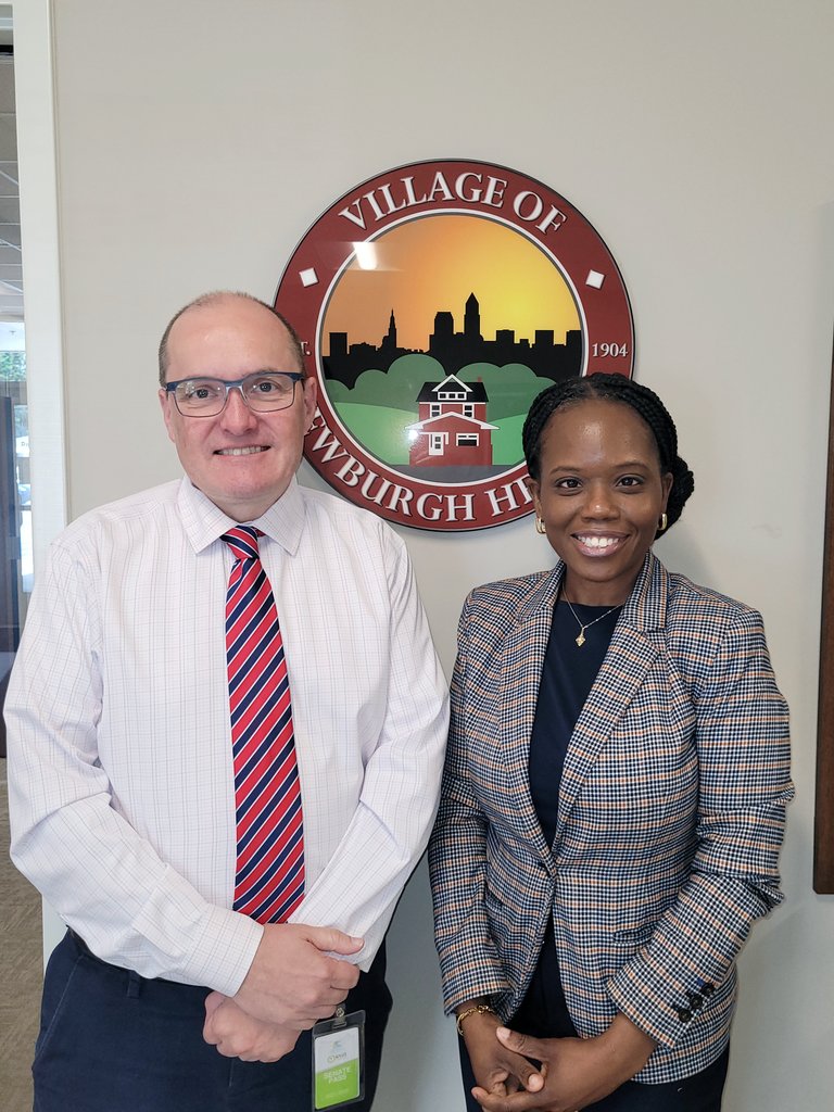 mayorgigitraore's tweet photo. Thank you @EricGordon_CEO for "Visiting the Village" we're looking forward to building a relationship and working with Cleveland Municipal School District to serve &amp; engage Newburgh Heights. https://t.co/mOB6mNufYW