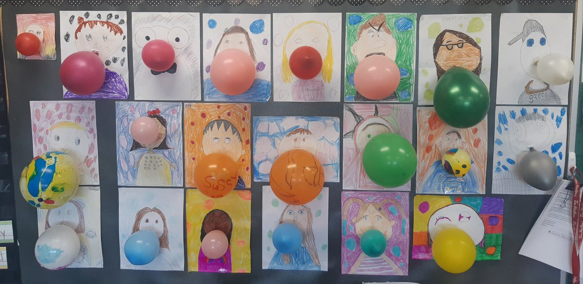 MJHod74's tweet photo. Bubble Gum Day in 3 Hodder @HorizonElement2 https://t.co/cmwnPYZEBV