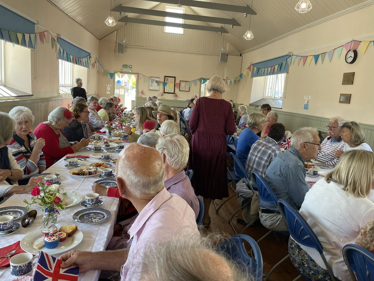 karamelykaren67's tweet photo. Devoran Jubilee Afternoon Tea in full swing, a full village hall. #JubileeCelebration #cakecut #toastingtheQueen #craft #crowncompetition #afeast #PlatinumJubilee #community #gloriousday @DioTruro @TruroTeam @paulbcornwall @piratefm https://t.co/ldaUvkqd3B