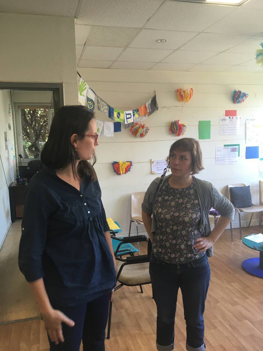 S_Legrain's tweet photo. Très belle rencontre avec le CEDRE, un lieu d’accueil de jour et d’accès au droit de @caritasfrance. C’est un lieu qui accueille et vient en aide aux exilé•es.

De riches échanges avec les exilé•es qui nous interpellent sur leur situation. Merci à eux et aux bénévoles. #Paris19 https://t.co/yz32zNPbzM