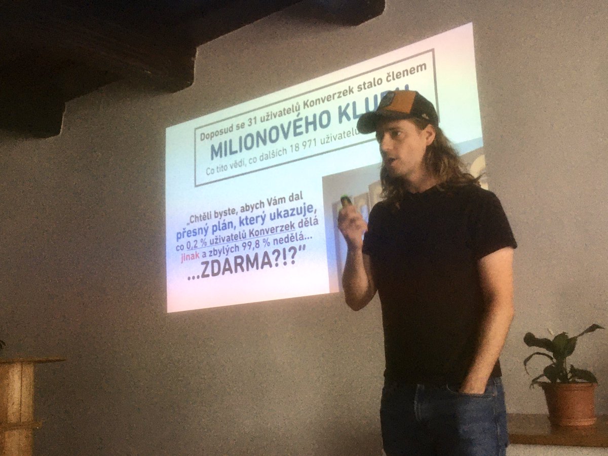Když jsem viděl Honzu z <a href="/iniziowebdesign/">INIZIO</a> naživo, myslíte, že mi zítra ráno doma zaklepe na dveře? 🙂 #remarketing #onbaví
