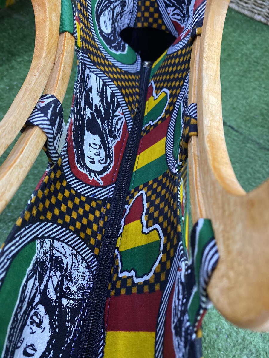 Khadimbagmaker's tweet photo. Handmade Bob Marley bag. Going for 10,000 naira only. Send us a DM today✅ https://t.co/YvRSaM5bY5
