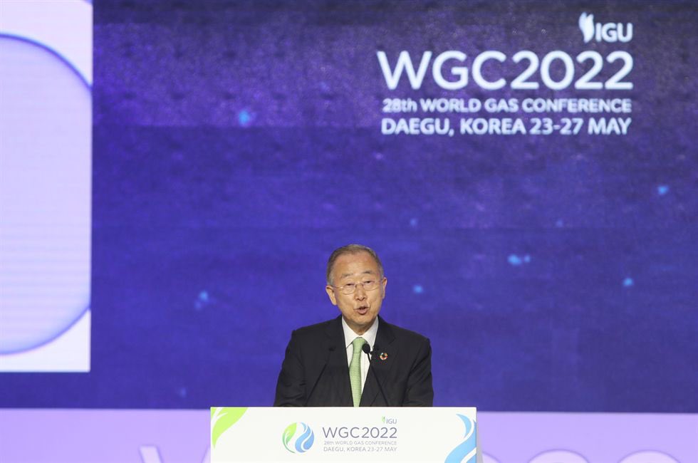 luzstellamurgas's tweet photo. La reflexión de Ban Ki Moon, Ex Secretario General de @ONU_es en el #WorldGasConference: “El Gas Natural es el combustible más limpio, y puede ayudar a reducir emisiones remplazando la generación con carbón. Y cuando se sume la tecnología de CCUS será aún más limpio” @NaturgasCol https://t.co/B1sqNIHhq9