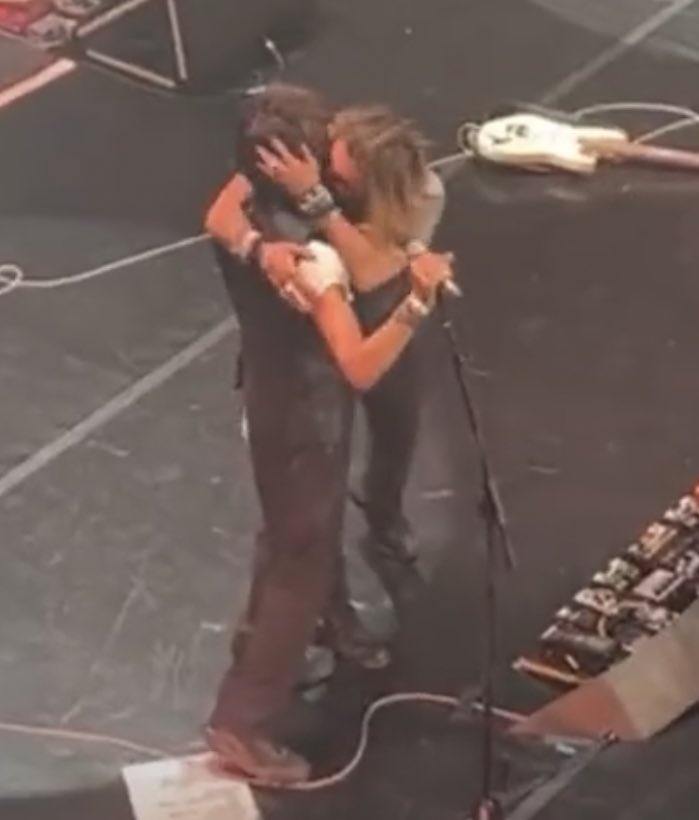 🌟🏴‍☠️ tweet media