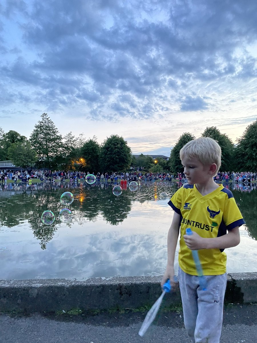 Jubilee 2022. My wife said ‘shame about the Oxford shirt’. I said ‘all about the Oxford shirt’.