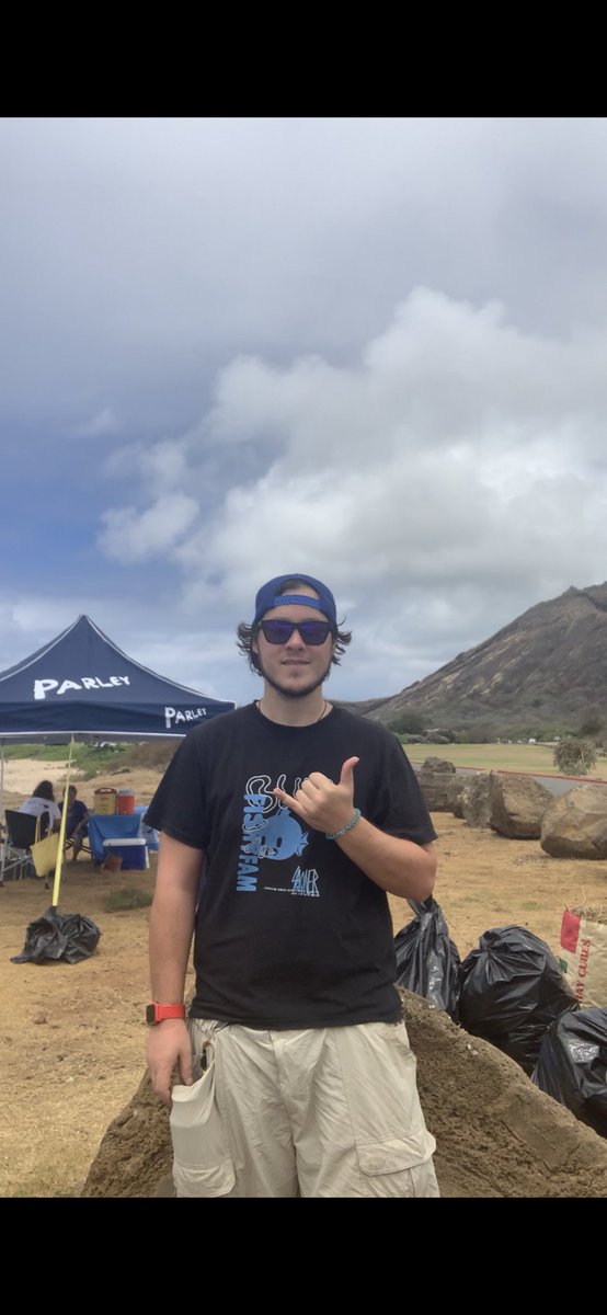 There’s no way I could leave the islands without getting in one more clean up! Shout out <a href="/parleyforoceans/">Parley</a> for cleaning up Sandy’s beach! 

#famousfacts #fishyfam #stnr #pro2tect #Parley #parleyair #fortheocean