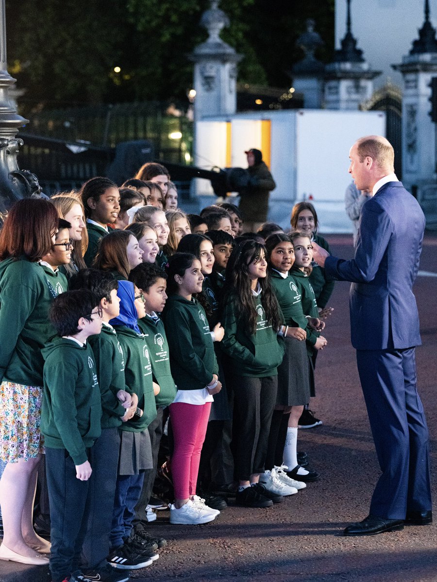 The Principal Beacon of the #PlatinumJubilee connects friends and family across the UK and the Commonwealth, lighting up communities around the world.