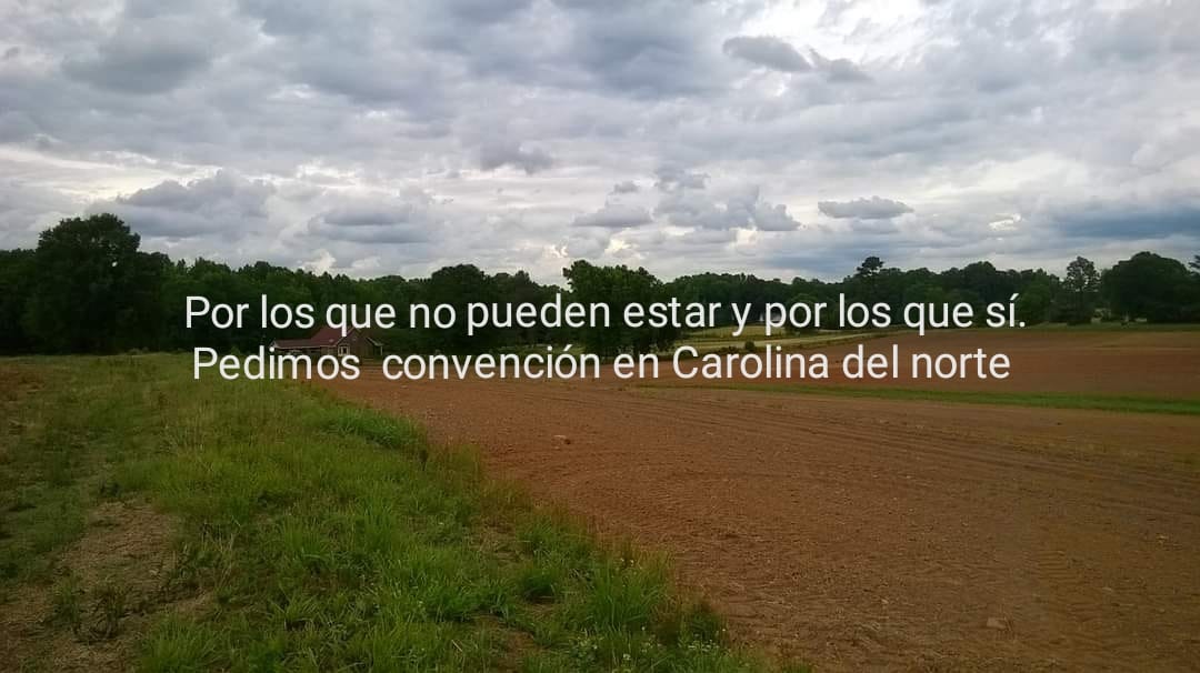 esnuestroFLOC's tweet photo. ~English translation below~

Una cita de un trabajador que desde México, porque todavía está esperando su fecha, apoya mucho a la campaña y el derecho a una elección libre y justa para todos. Lo estamos esperando compañero y primero Dios nos veremos en la convención en NC! https://t.co/px7Su8ejJc