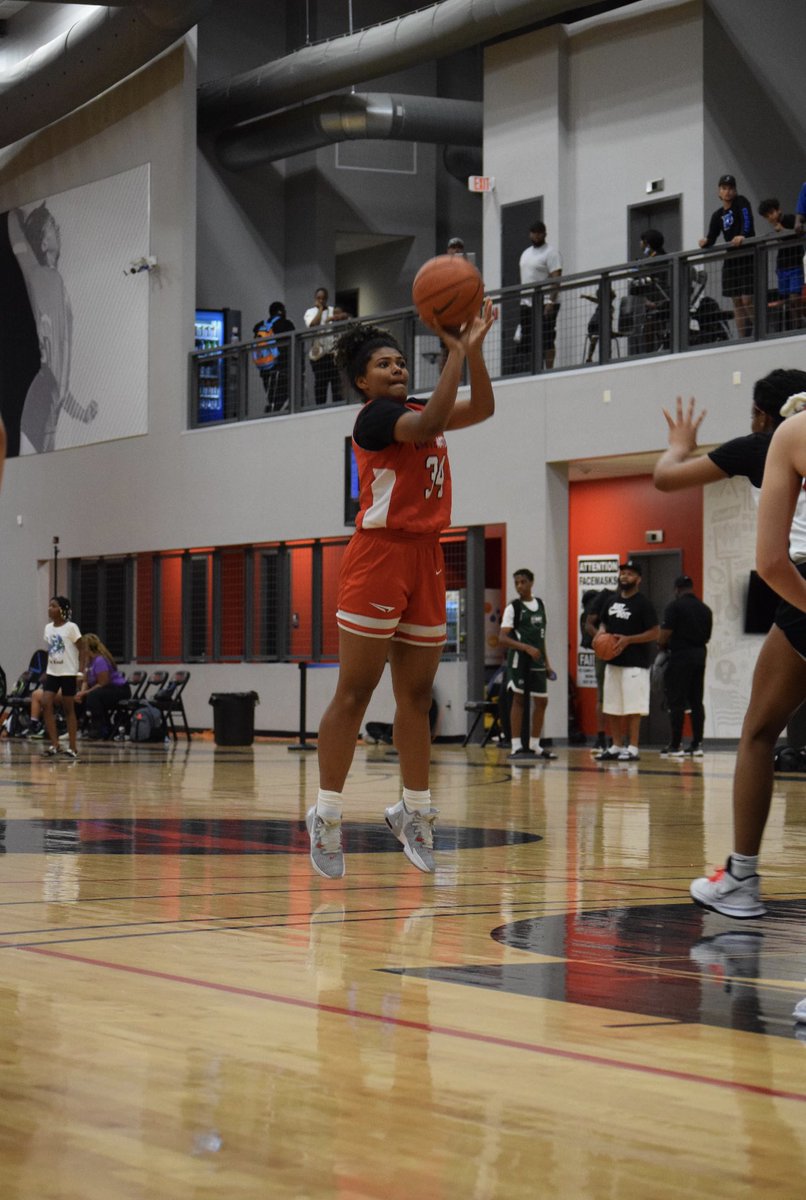 Some pictures from some of my recent games with <a href="/drivenation2026/">Drive Nation 2026</a> <a href="/LADYCATS_BALL/">Lake Highlands Girls Basketball</a> #basketball #WomensBasketball