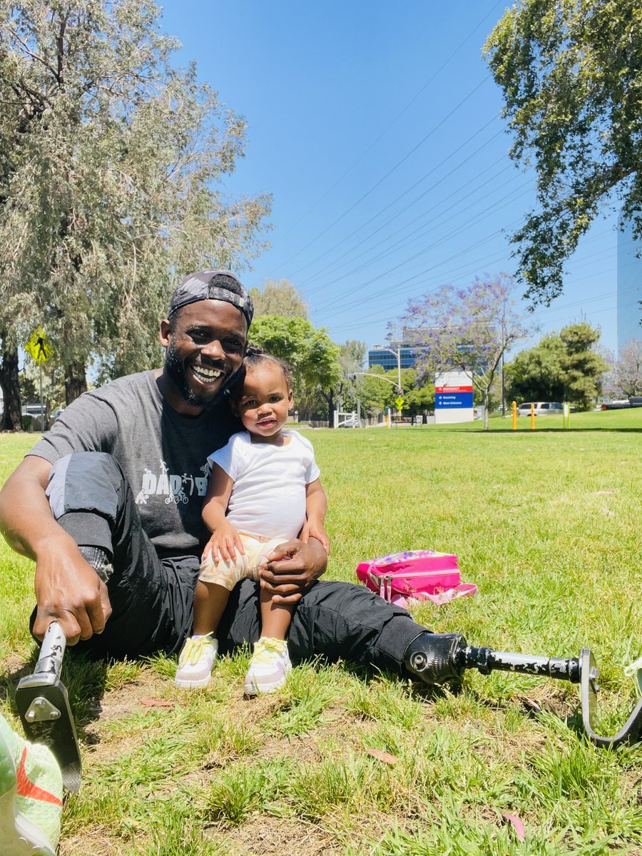 pickybars's tweet image. Dad Bods never went out of style, this style just went out of stock.

Dad Bod shirts are back! pickybars.com/products/dad-b…