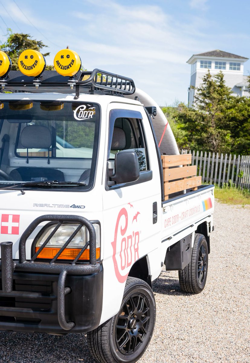 capecodr's tweet image. Meet the newest addition to the Cape Cod'r Team, Peanut. She'llย be cruising the Cape & Islands all summer long! Make sure to tagย @capecodr when you spot her! ๐ฅ๐ป
#crushsummer #drinkcodr #capecodr #capecod #nantucket #marthasvineyard