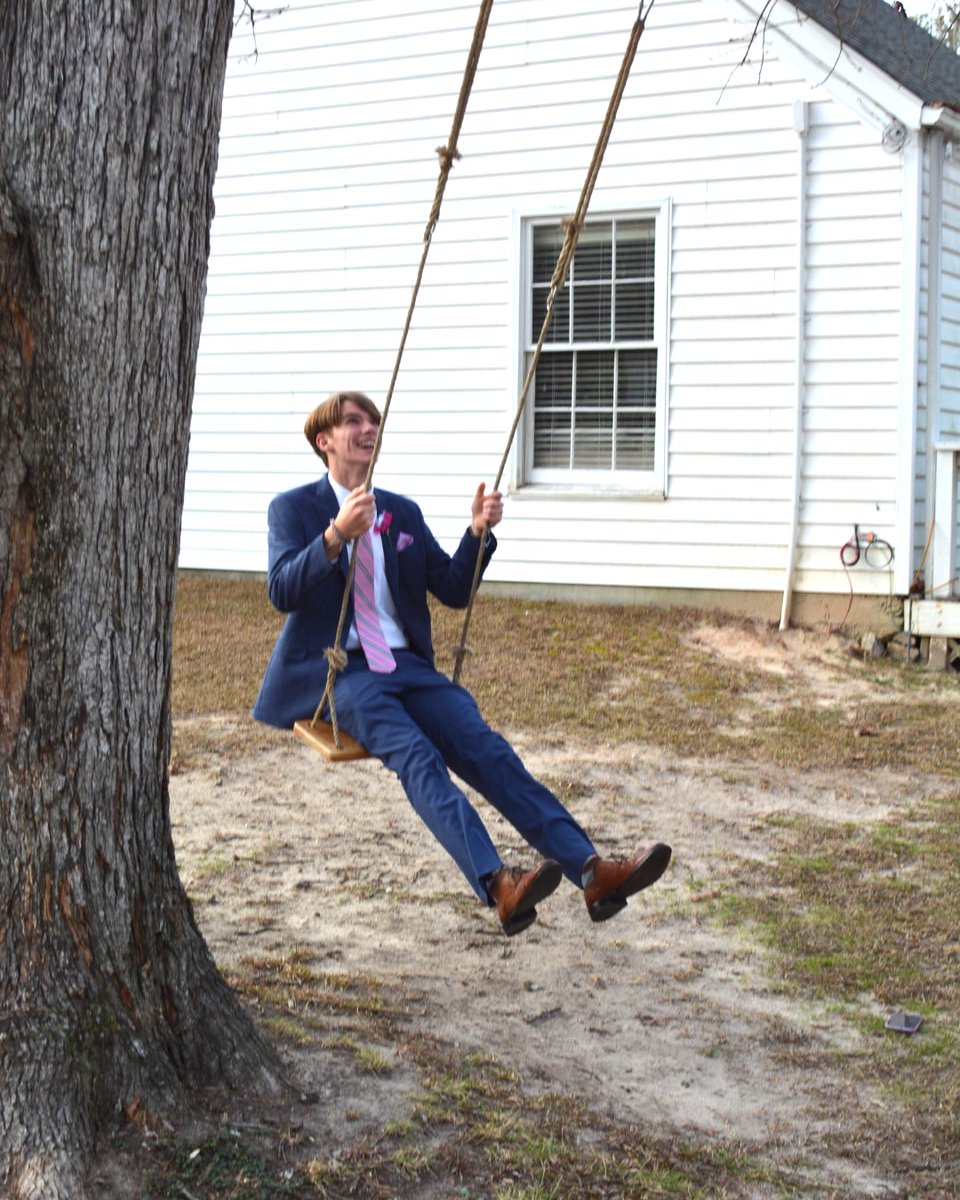 BenLippenSchool's tweet photo. Connor, who has been at Ben Lippen for 10 years, is our next #SeniorSpotlight! After graduating from Ben Lippen, Connor plans to major in Business at @ClemsonUniv. Read more in our FB and Instagram posts! #BLSClassof2022 https://t.co/HwskkFt3IJ