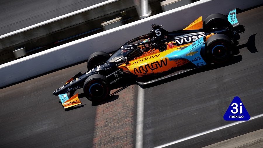 3imexico's tweet photo. Con un gran resultado para @PatricioOWard P2️⃣ en las #Indy500 de la @IndyCar en el @IMS su equipo @ArrowMcLarenSP reconoce su gran trabajo para lograrlo @TeamChevy @Electrolit @FirestoneRacing @McLarenF1 @Femadac @MissionFoodsUS #team3imexico @TopoChicoMx @TopoChicoUSA @ZBrownCEO https://t.co/U5S2yXrgJQ