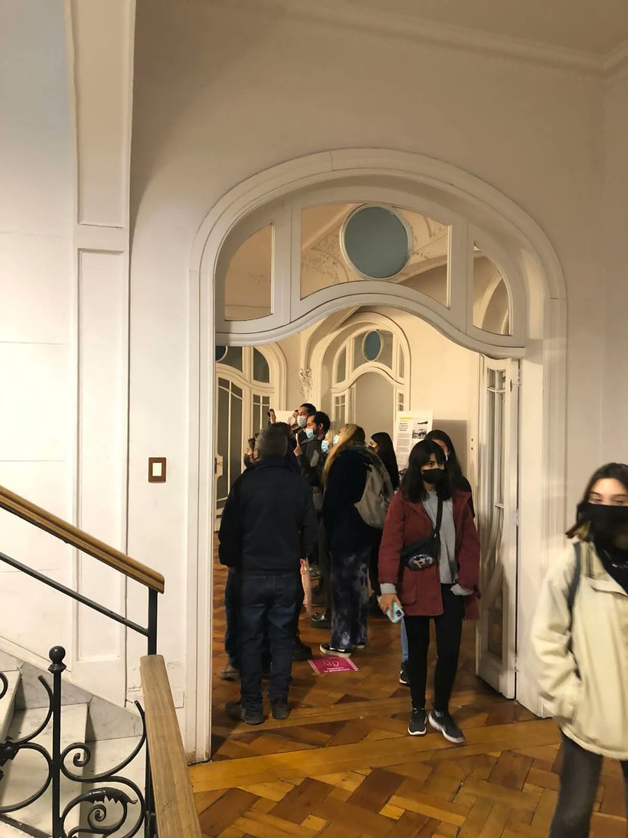 colegioarq's tweet photo. 🏛️ Cientos de personas disfrutaron el Día de los Patrimonios con múltiples actividades en la Sede Nacional del Colegio de Arquitectos, a cargo del @Compat_CA.

https://t.co/86eS0jNb8d https://t.co/rm90cqnj3w
