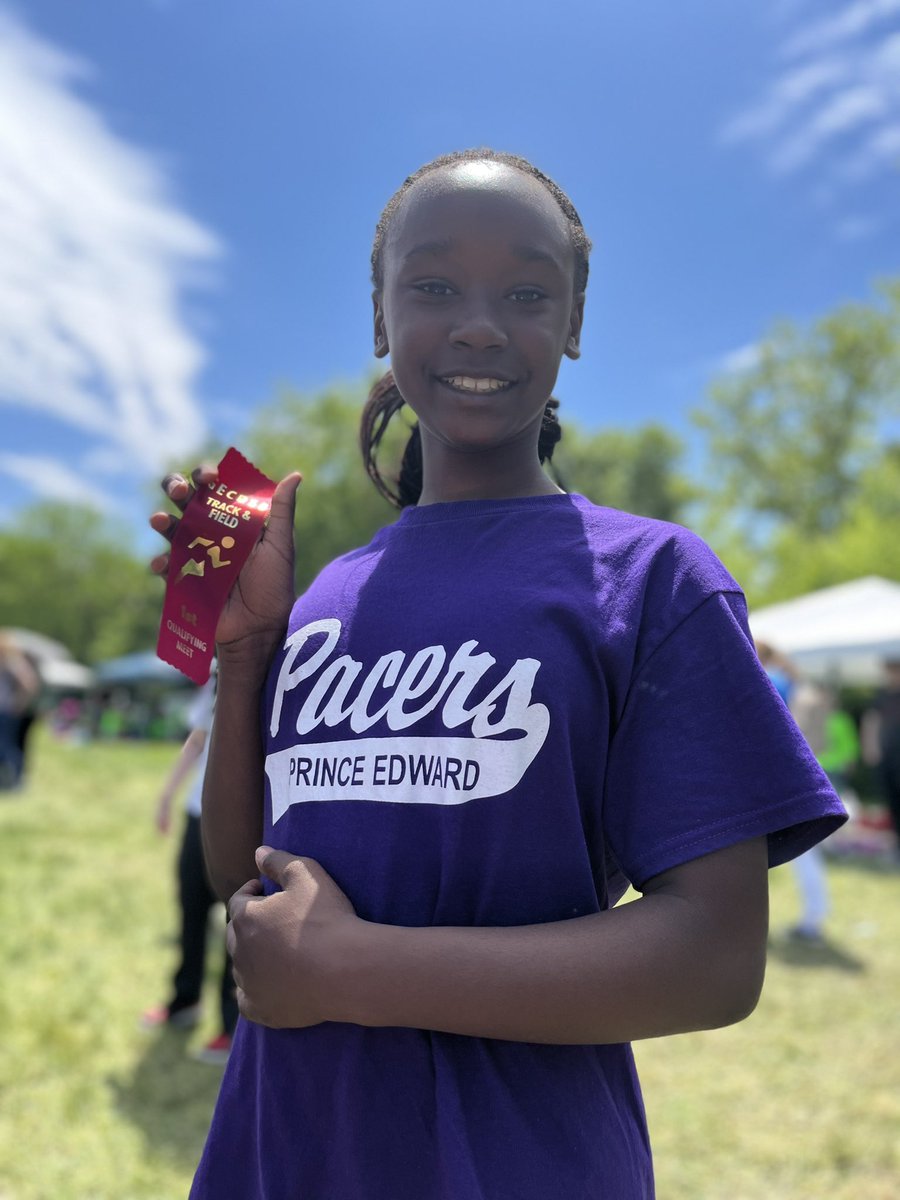 Mrs. Bondy tweet media