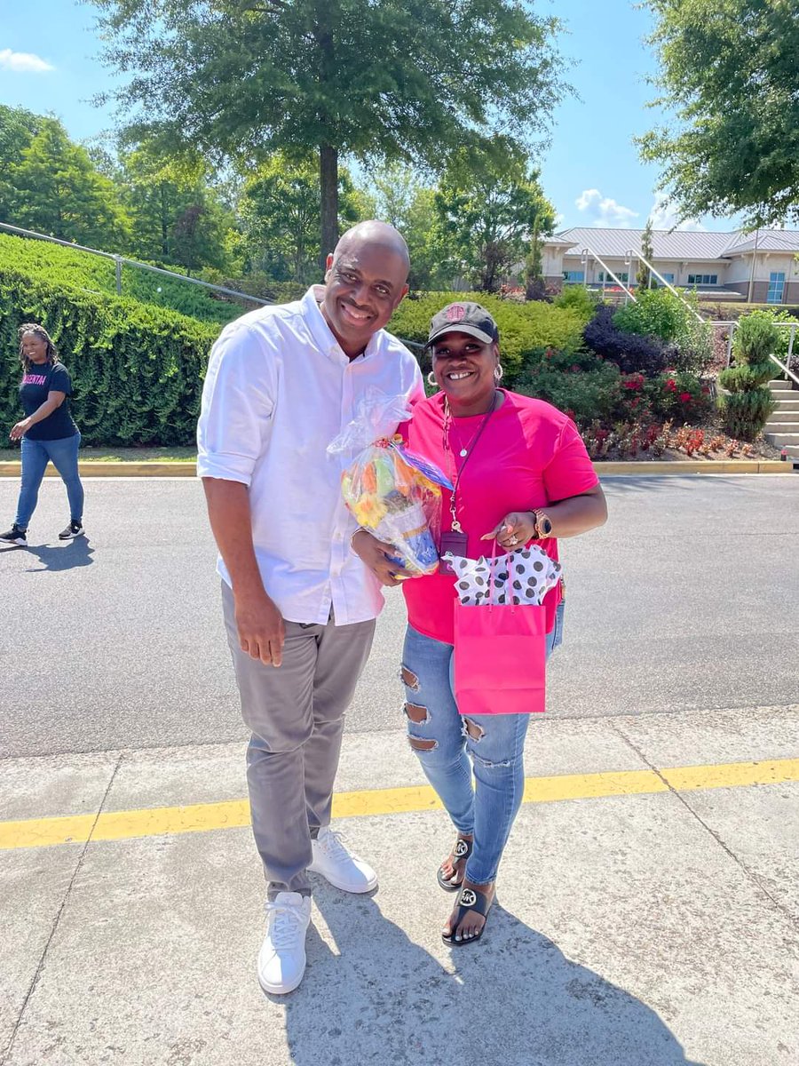 Thanks so much Augusta Nation for celebrating me on International Consultant Day!! I was surprised and grateful! Yes I cried but tears of JOY! All that I do is because of this AMAZING team! #internationalconsultantday <a href="/TherassBrooks/">Therass Brooks</a> <a href="/candymitchell06/">Candice Mitchell</a> <a href="/RodariAndre/">Andre Walker</a>