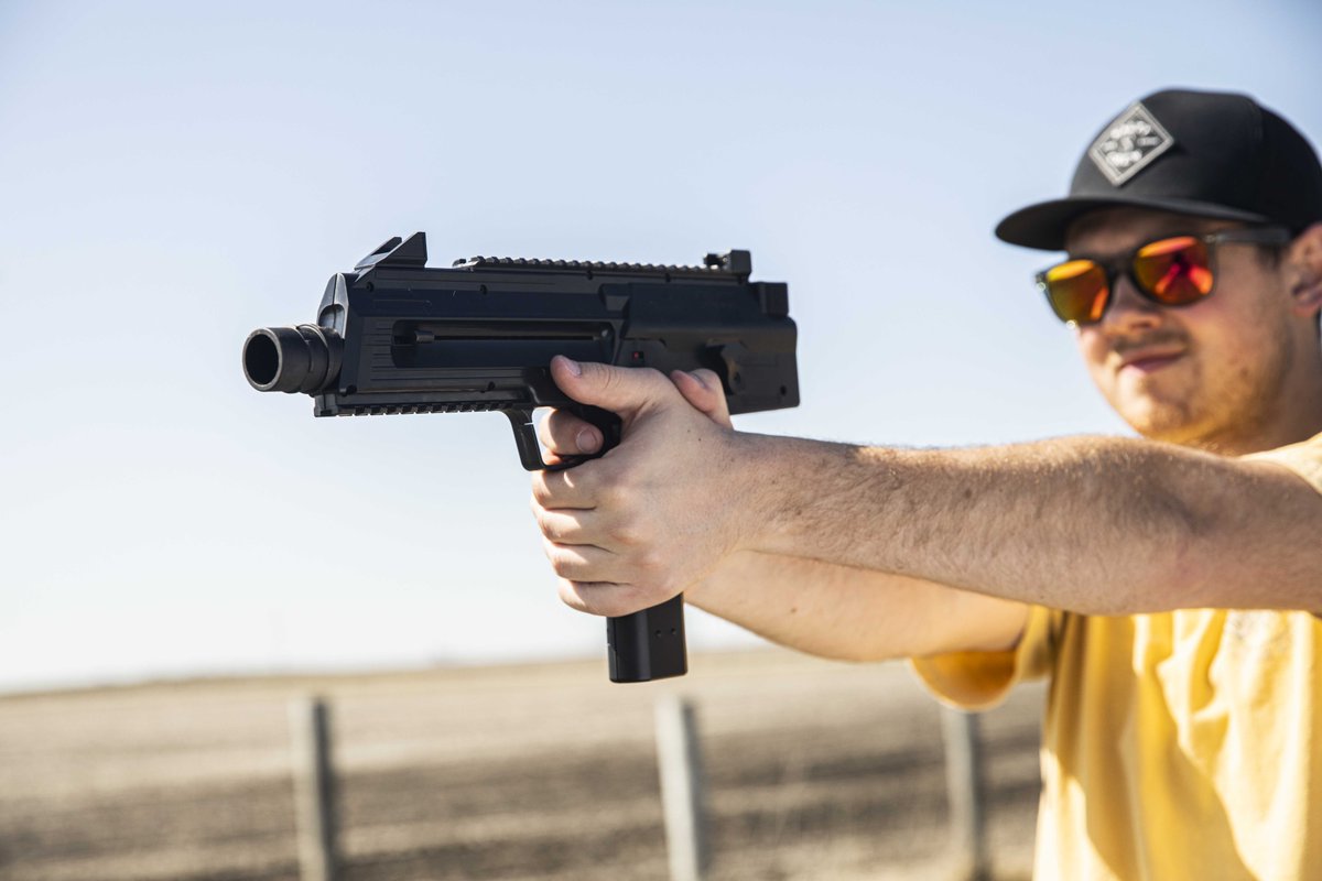 airgundepot's tweet photo. What's your favorite full auto air gun? We're loving the blowback action and feel of the @UmarexAir Steel Storm BB Pistol! #FullAutoFun
https://t.co/iGBfcpMhsW
.
.
#AirgunDepot #shootingrange #pewpewlife #plinking #airguns #backyardfun #papertargets #airgunning https://t.co/8N7QQnVMqi