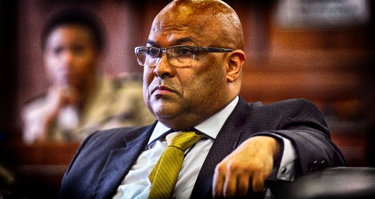 FriendsOfZuma's tweet photo. Angelo Agrizzi: "I bought Nomvula Mokonyane grocery and drinks for Christmas but i don't have receipts" 

SA Media: "Angelo is a reliable whistle blower"

Arthur Fraser: "I've opened a case against Cyril &amp; gave the police all the Evidence"

SA Media: "Fraser is not reliable" https://t.co/j2Wtu617un