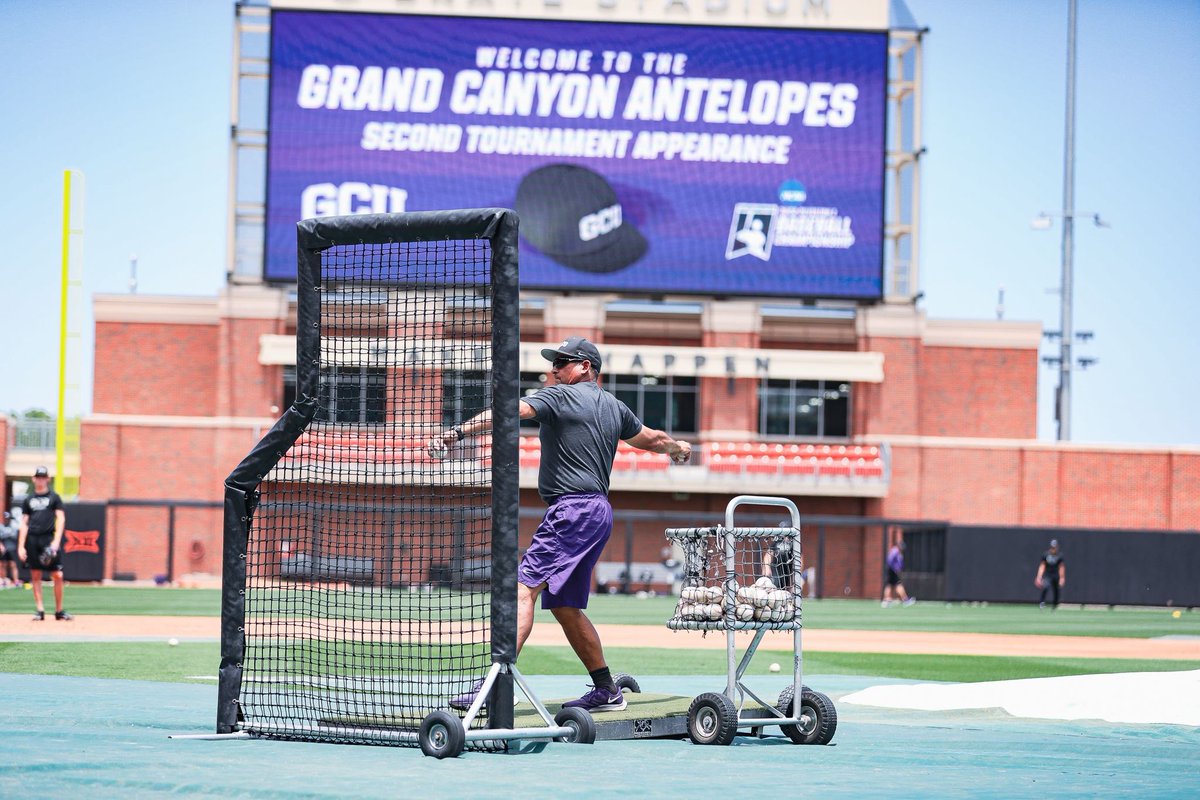 GCU_Baseball's tweet image. In the building. 🎯 #LopesUp