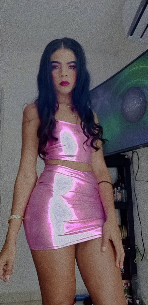 AscAlejandra's tweet image. DALE RT Y ERES MI NOVIO ESTA NOCHE...😈👑