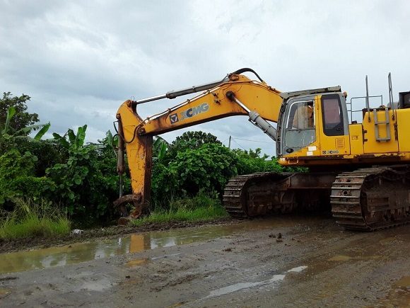 ChapleImbert's tweet photo. Chequean protección de personas y recursos en zonas vulnerables de #Matanzas #CubaVive @NormaLlerenaPr1 @SuselyMorfaG @gpppmatanzas https://t.co/kZh5zG1WVF