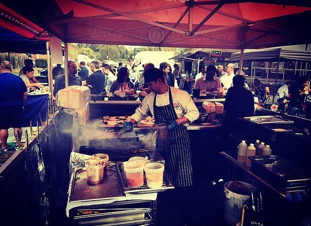 SMASHING OUT STREET FOOD AS USUAL ON 2 SIDES ON TOWN THIS FRIDAY, FEATURING:

👉LUNCHTIME MARKET: 11.30AM - 2.30PM, MARKET PLACE, RG1 2EG. Ft. Peru Sabor, Fink Street Food, Sharian’s Jamaican, Krua Koson &amp; Dirty Snax 🥘🍟🇹🇭
