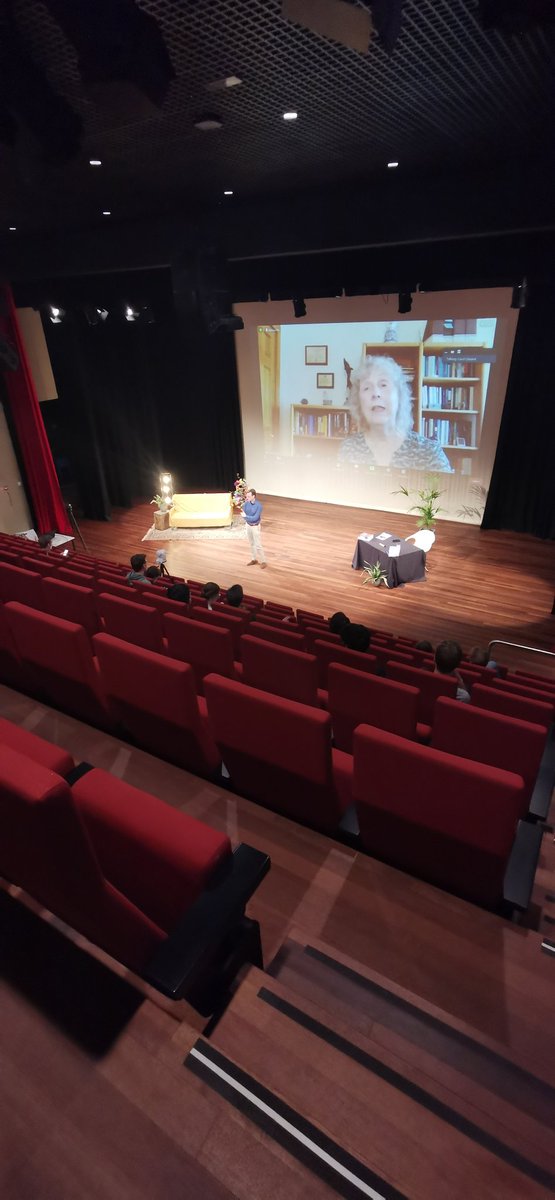 Huckgroup's tweet photo. We're starting in a few min! Tune in on YouTube https://t.co/kq4iFJqL6y
#latenightconference #CarolCleland https://t.co/Egb9AsRppx