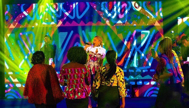InterswitchGRP's tweet photo. Agoo!🙌🏽 🇬🇭
This time last week, it was all about the glitz, klieg lights, colours, sonorous harmony of African sound and much more - in Accra, Ghana where we bagged African #FintechOfTheYear, fittingly on the same day commemorated as #AfricaDay! 🌍
#ThrowbackThursday https://t.co/dstmuwXa6P