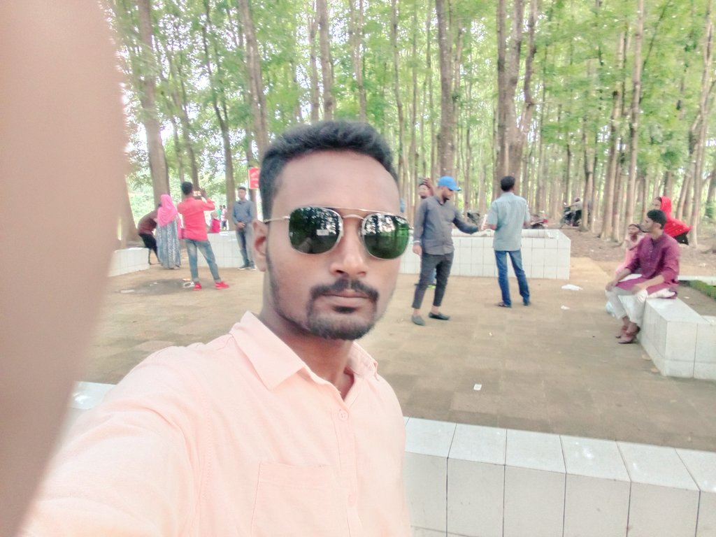 নেত্রকোনা জেলার একটিঐতির্যবাহি স্থান সাত শহিদের মাজার । সবাই একবার হলেও দেখে যাবেন