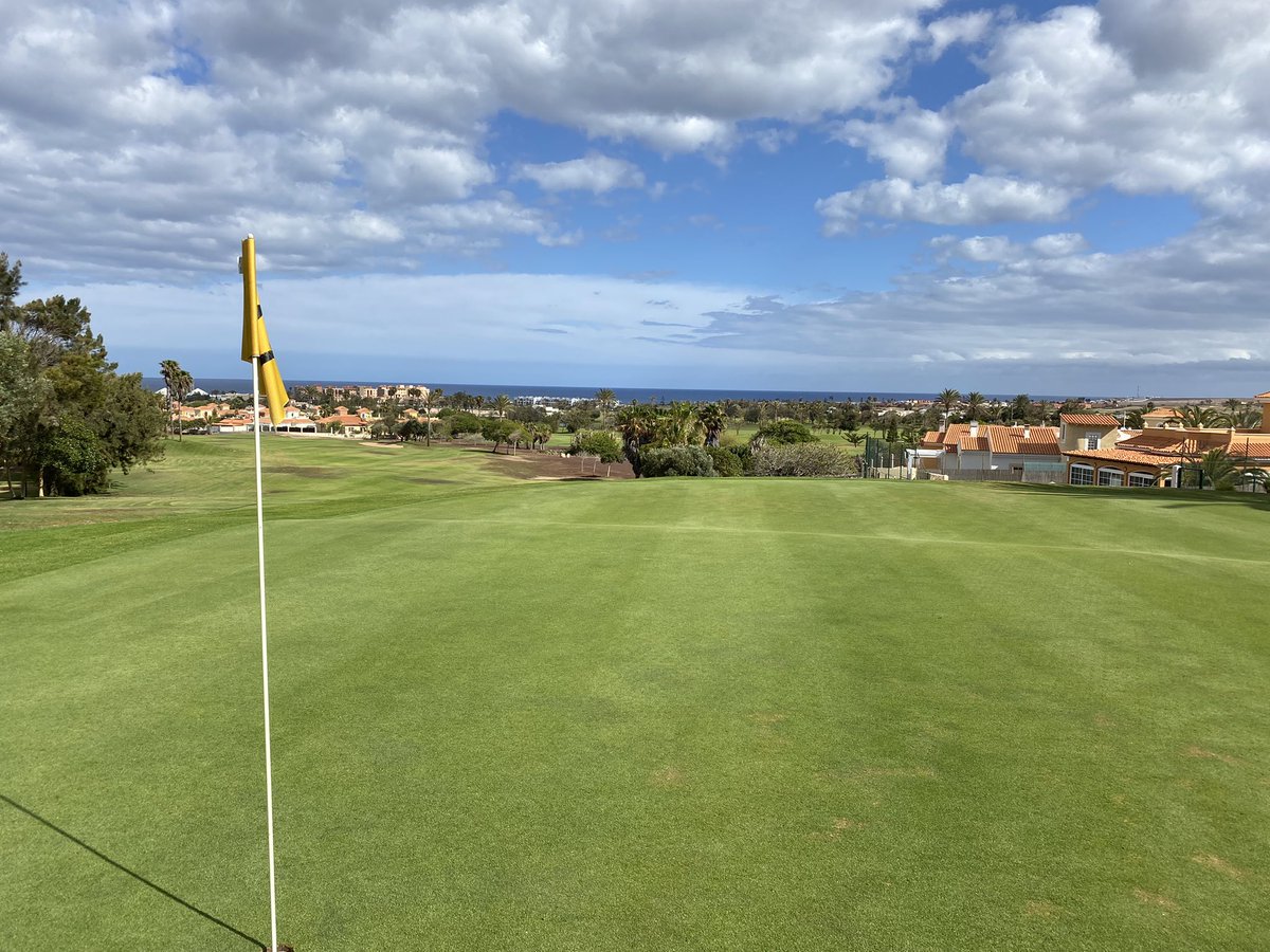 Happy holidays! #Fuerteventura ☀️⛳️