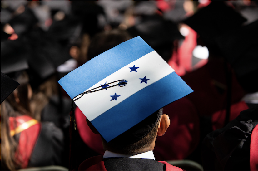 So many creative caps at Commencement! 🎓