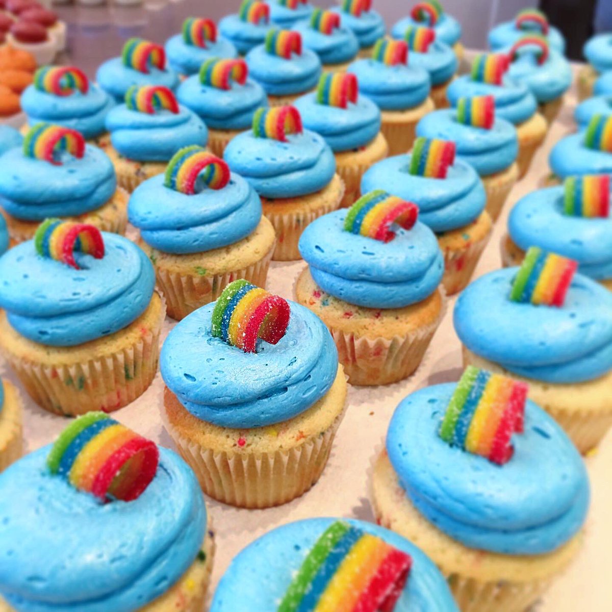 Happy #pridemonth!!! ❤️🌈🧁