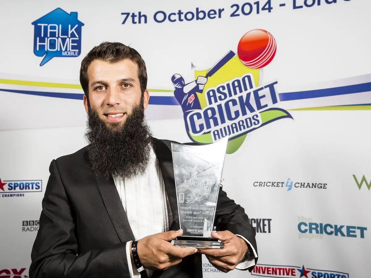 Congratulations to @ACricketAwards winner Moeen Ali on receiving an OBE in the #QueensBirthdayHonours list. Well deserved. #MoeenAli #Cricket #England