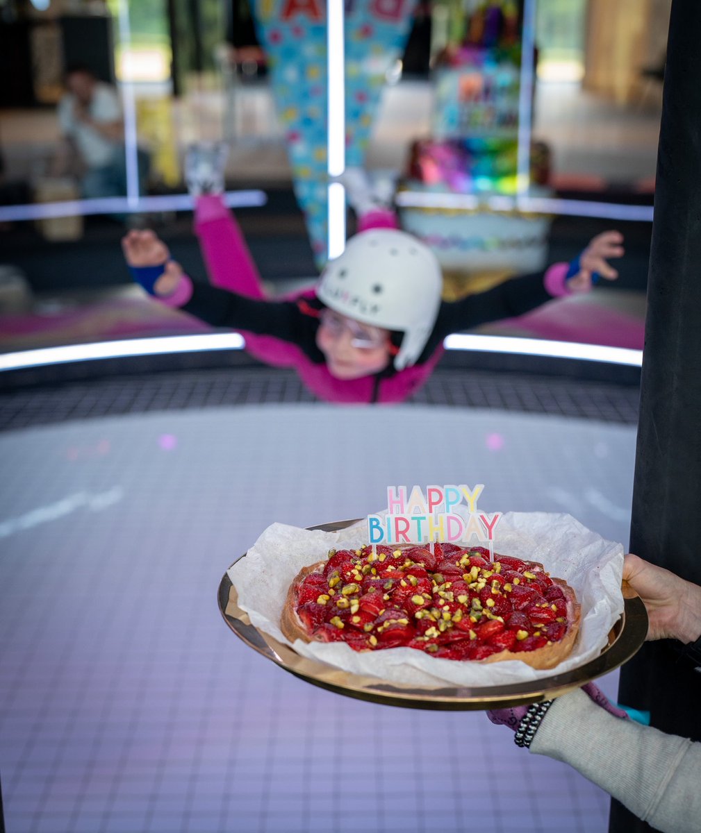 LUXFLYSKYDIVE's tweet photo. Flying Birthday Party ! When are you coming? #Birthday Month #BIRTHDAY #bodyflying #chutelibreindoor #BookNow https://t.co/rxaE5rjY8v