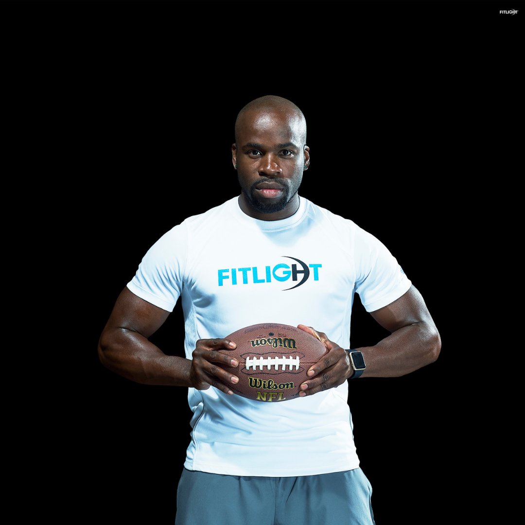 Fitlight's tweet image. Celebrating Fashionable Fathers! With a purchase of any system, choose from one of our branded apparel items 🧦🧢👕 (Code: FLDAD) Act fast (while supplies last) #FathersDay #fitlight #seethelight #giftwithpurchase