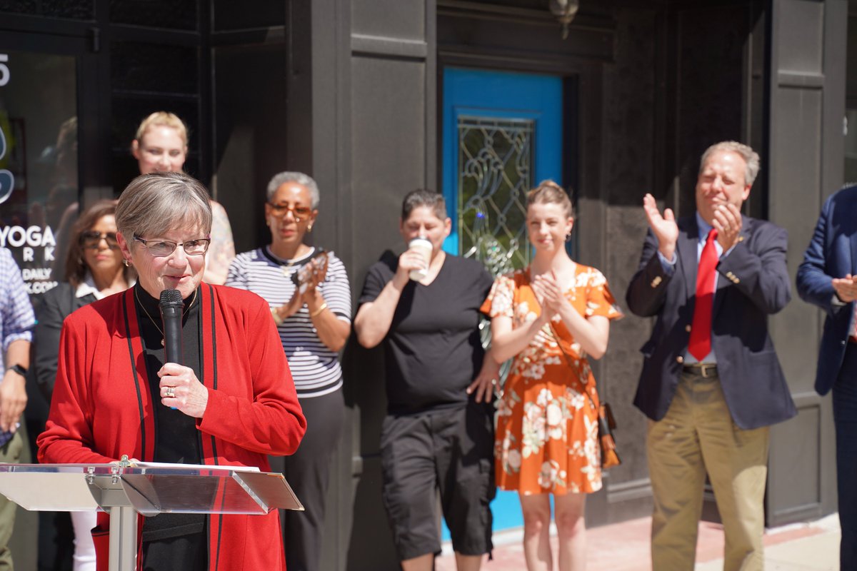 GovLauraKelly's tweet image. Today I met with private sector leaders to sign a bipartisan bill that will invest $50 million to help small businesses get back on their feet. This is just one more way we are working to make Kansas the most pro-business state in the country.