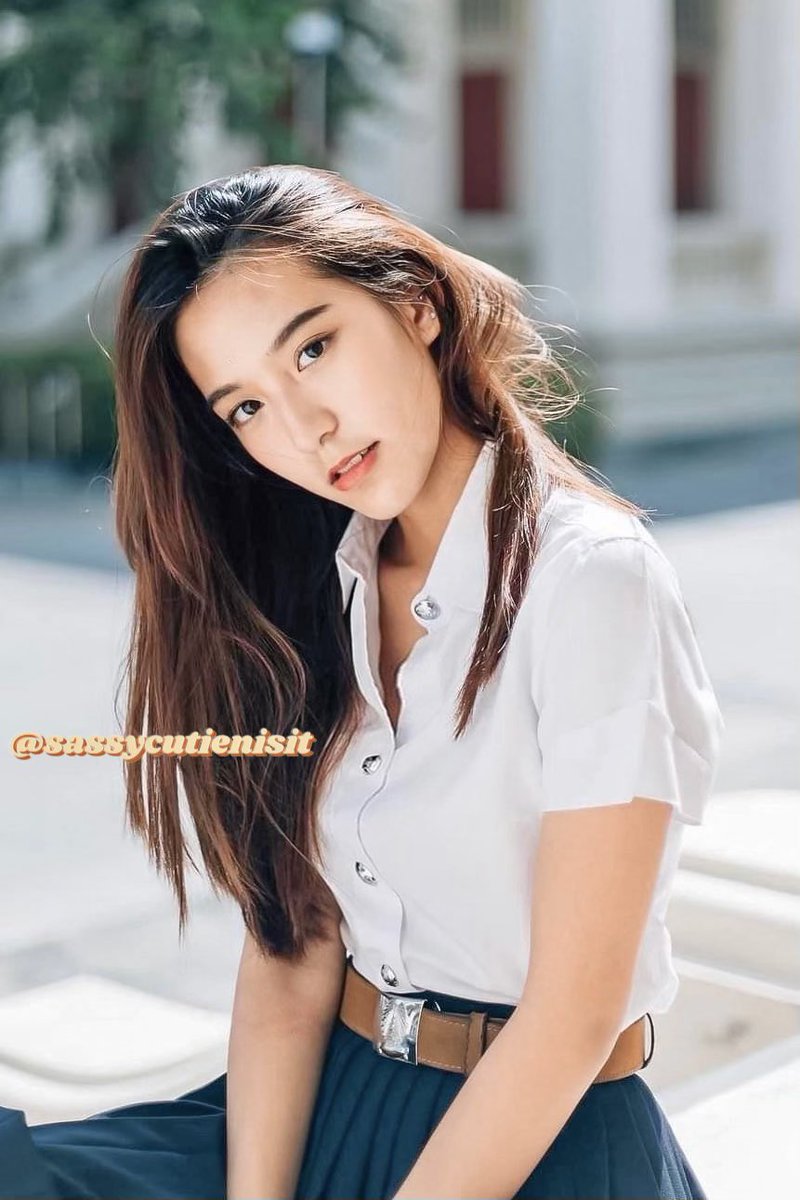 sassycutienisit's tweet photo. คอลึกจนจะถึงหน้าอกละค่ะ https://t.co/NF6tw9pdKR
