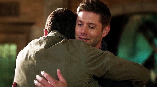 ohhmissYan's tweet photo. Happy #PrideMonth to my top 4 ships

#Hannigram #Hannibal 
#DeanCas #Supernatural 
#Romancek #HemlockGrove
#GoodOmens 

#Pride https://t.co/GKuFZa9gBj