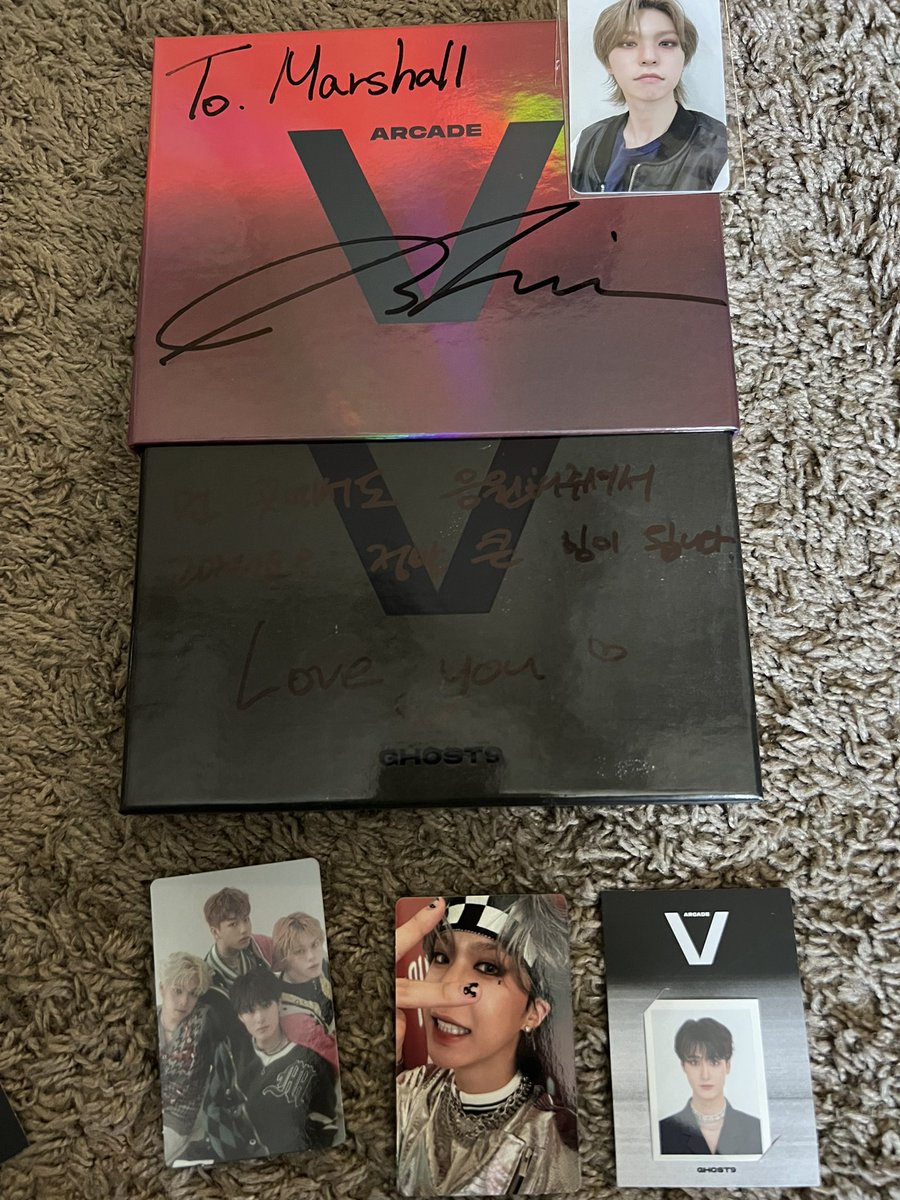 taejunjun9's tweet image. YALL THEY’RE HERE 😭😭