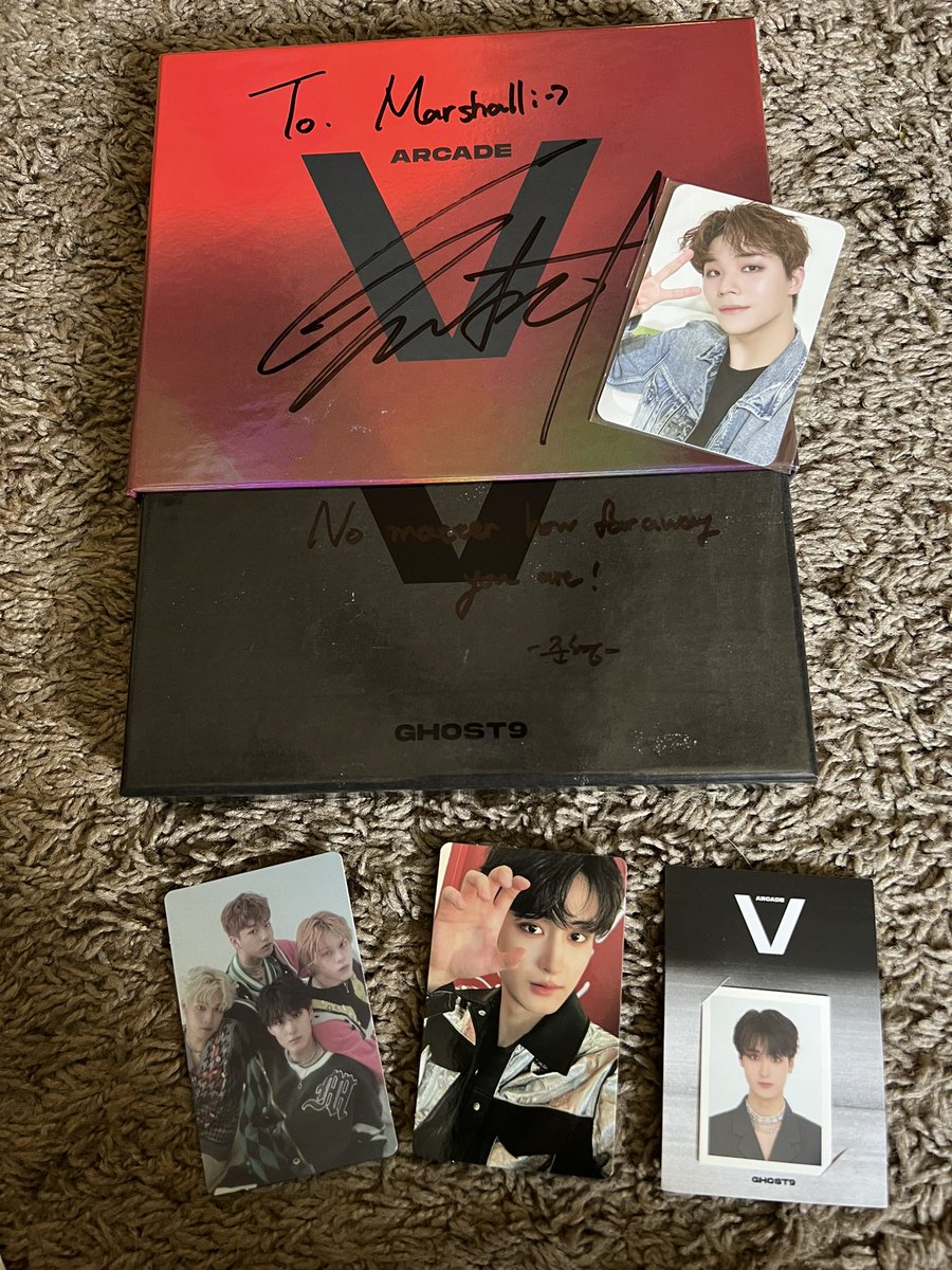 taejunjun9's tweet image. YALL THEY’RE HERE 😭😭