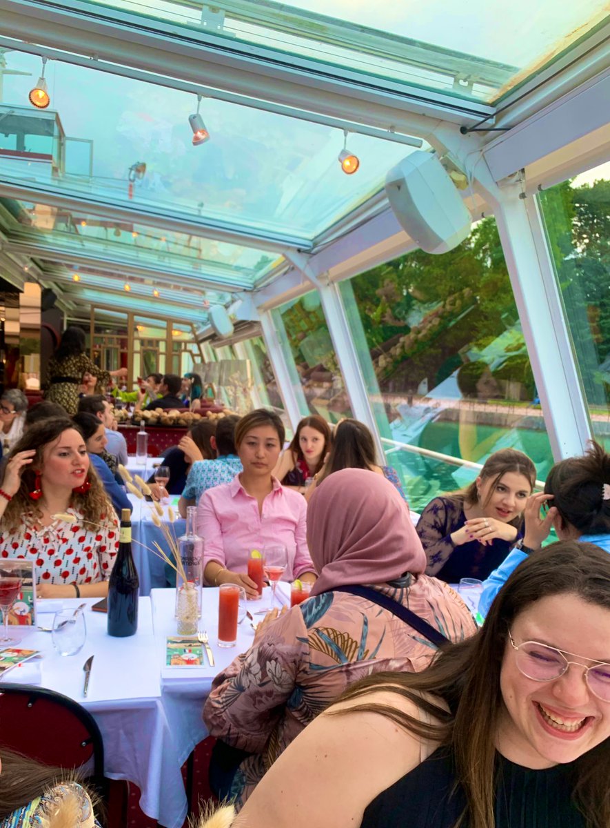 strategieaims's tweet photo. Top départ pour le dîner de gala  sur le Libellule ! Ce soir, trinquons à nos retrouvailles en présentiel 🥂🍾#AIMS2022 https://t.co/myLYojApWr