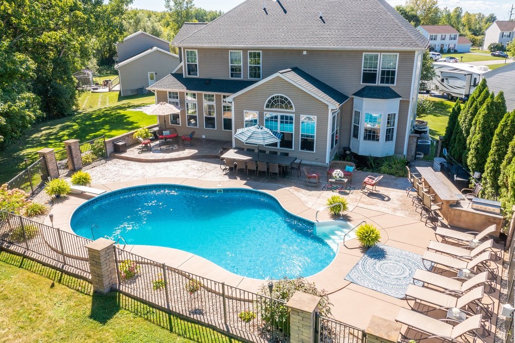 CheersToHere's tweet photo. 🌟 JUST LISTED! 🌟

DESIGNER SHOWCASE HOME WITH A RESORT-STYLE BACKYARD!

Over 1,500 Sq Ft of Outdoor Living Space w/ a Heated In-ground Pool, Outdoor Kitchen + Bar, Expansive Stamped Concrete Patios w/ Sitting &amp; Dining Areas &amp; a Koi Pond!

40 Shetland Circle​​​​​� https://t.co/zhUJRMRw1J