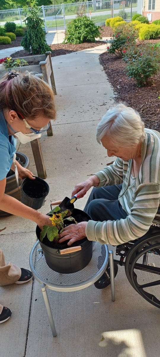 OrchardPointeHC's tweet photo. The planting has begun in our Legacy Lane Courtyard! We are so excited to share these beautiful flowers with you! https://t.co/cyDWIKeU16