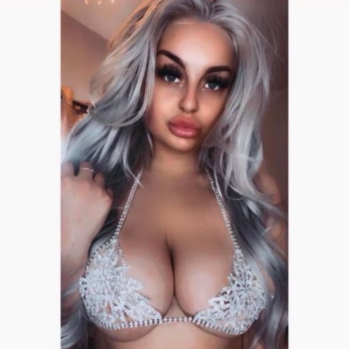 New 📌  Drop your 🔥 pics/vids   I'll retweet all  Let's kick off with @nicolem31132218 https://t.co/0