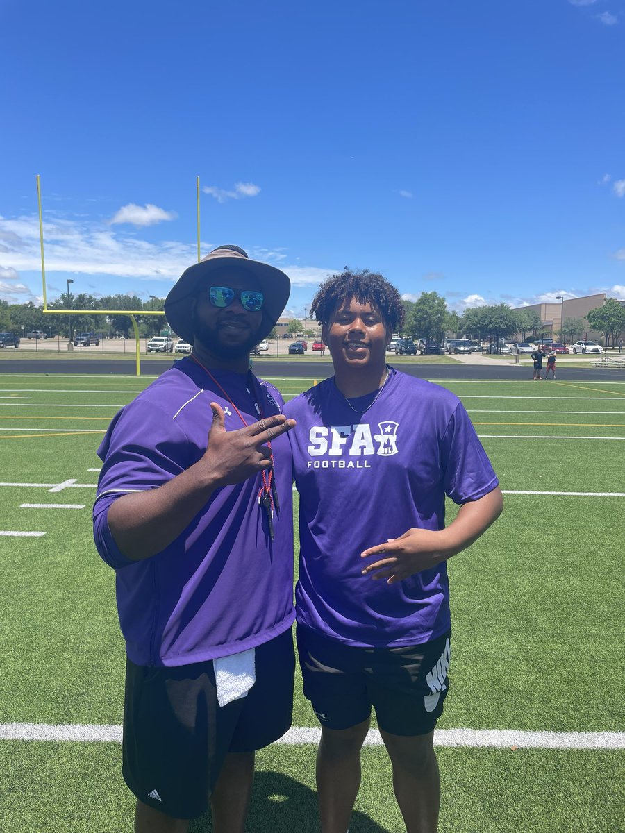 Had a great time at the <a href="/SFA_Football/">Lumberjack Football</a> camp today. Thanks @CoachCohrs for asking me to come out today. I got great coaching, feedback, and competition out of the camp today! <a href="/coach_ikeDL/">Ike Eguae</a> @CoachIngramSFA <a href="/ccaniford3/">Chuck Caniford</a> <a href="/ChrisTaber5/">ChrisTaber</a>